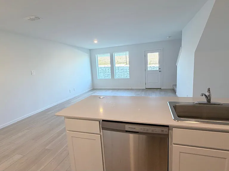 880 Lynx St — Photo 20