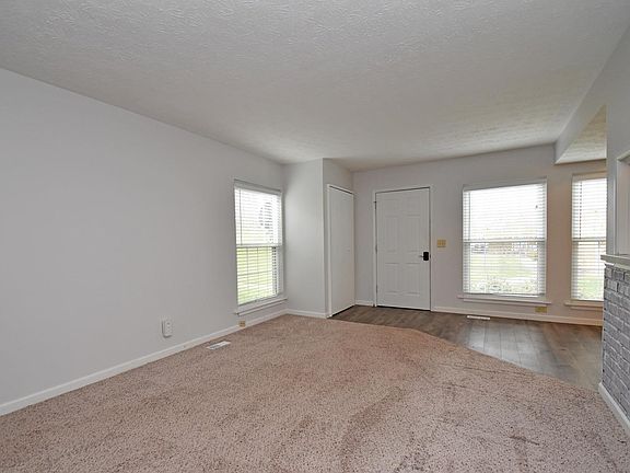 5th image of 23 Moonbeam Ct #6-B1