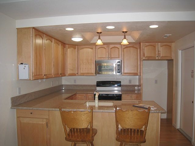 2nd image of 2216 Country Villa Ct