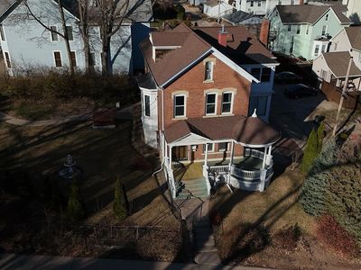 875 University Ave, Dubuque, IA, 52001