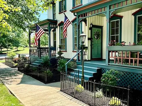 28 Central Ave, Wellsboro, PA 16901