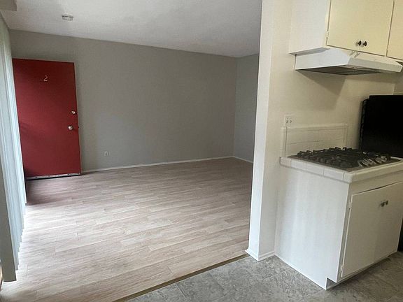 5th image of 80 N Bonnie Ave APT 2