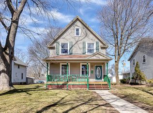 26 Eastman St, Plymouth, WI 53073