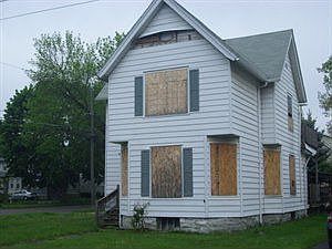 2nd image of 350 Irvine Pl