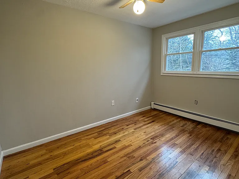 144 E Main St #15 — Photo 12