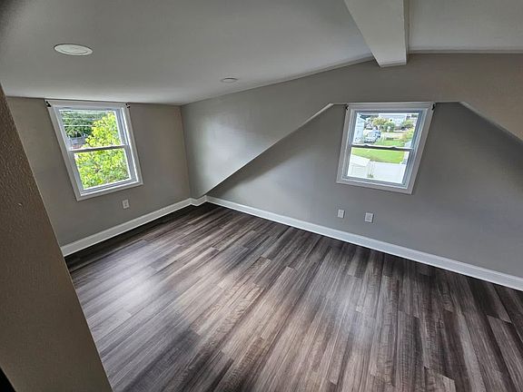 4th image of 6738 Danville Ave