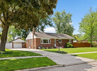 2725 Randolph Ave, Windsor, ON N9E 3E1