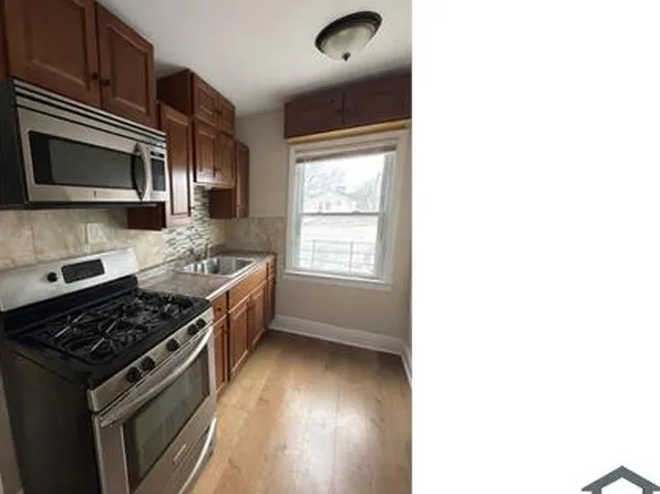 226 N 9th St APT 3, Newark, NJ 07107