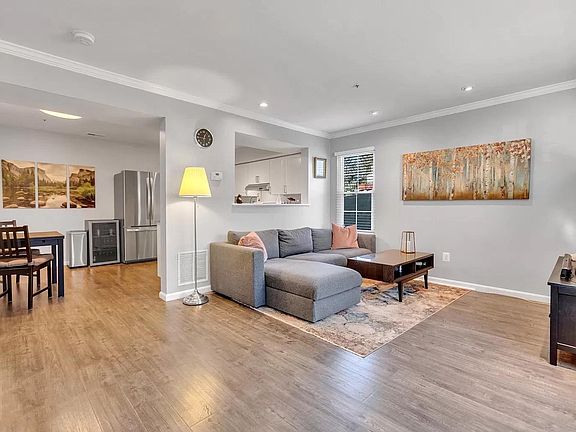 4th image of 7937 Otter Cove Ct