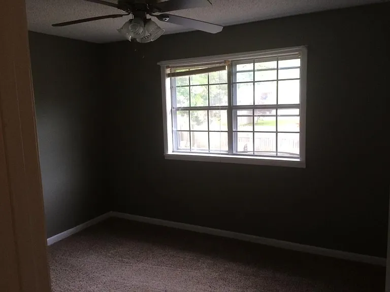 1703 Delano St — Photo 19