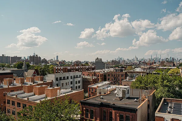 Rented by Nooklyn NYC LLC | media 19