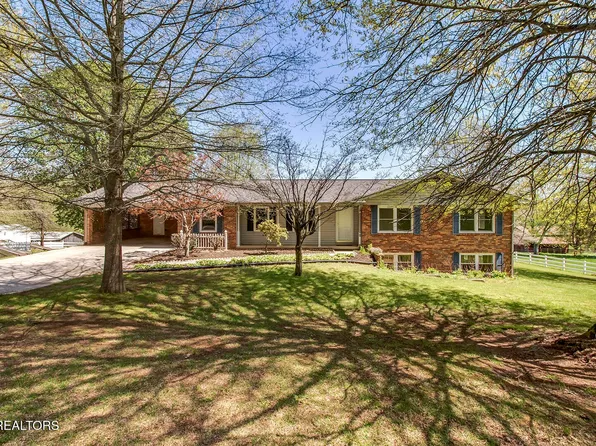 823 Old Harriman Hwy, Oliver Springs, TN 37840