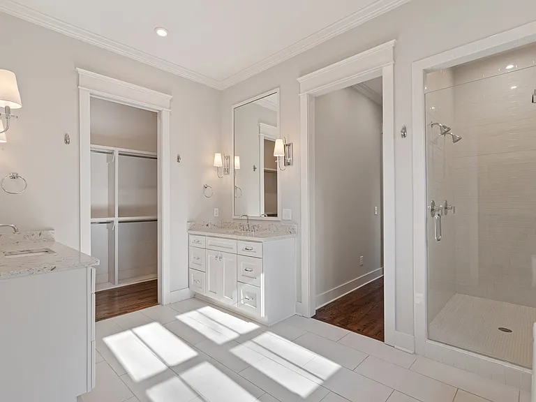 3358 Acklen Ave — Photo 11