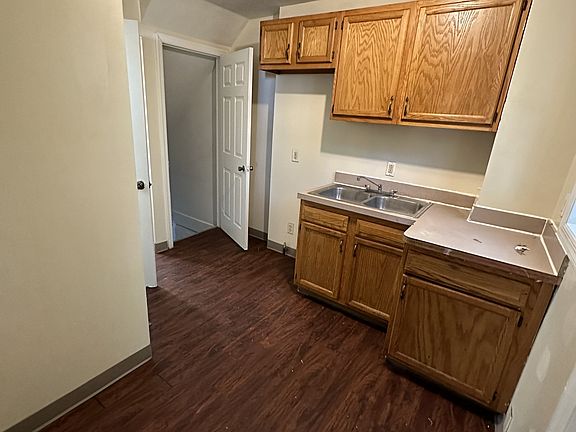5th image of 2227 E 70th St #17288704