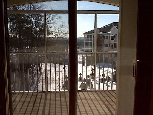 5th image of 500 Greenhaven Dr APT 323