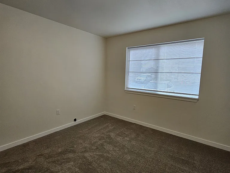 West Brook Apartments — Photo 10