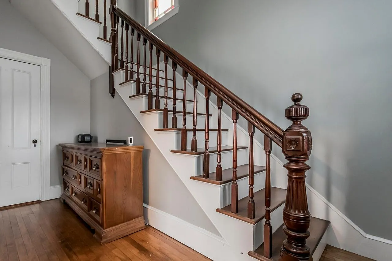 4 bed, 1850 sqft, $4,000 — Photo 2
