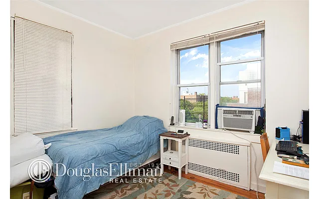 Sold by Douglas Elliman | media 16