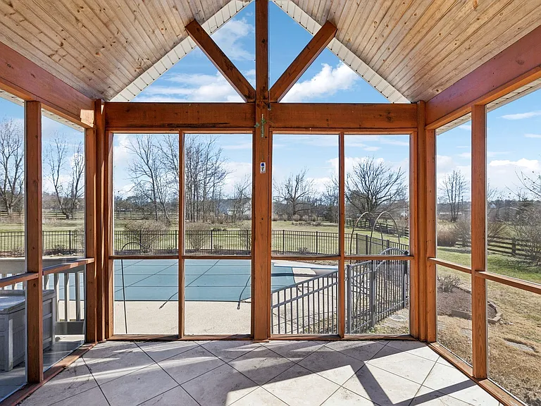 4115 Jensome Ln — Photo 37