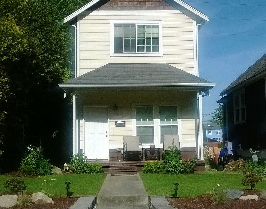1st image of 1921 S Ainsworth Ave