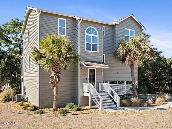 2nd image of 106 Wyndward Court