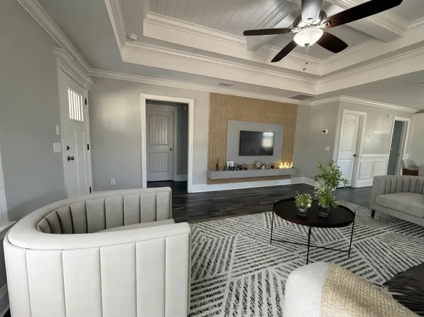 120 Lance Ln, Crawfordville, FL 32327