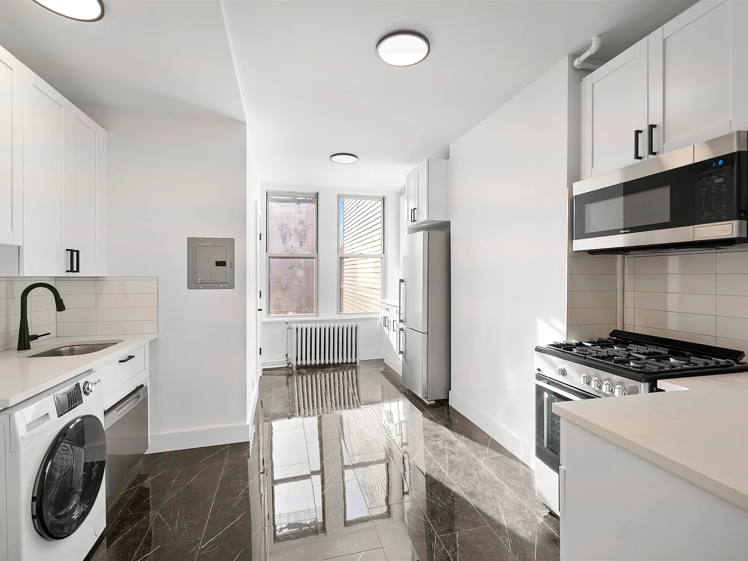 1 bed, 1.0 bath, $3,395 — Photo 3