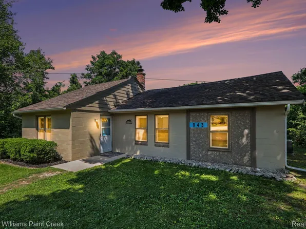 843 Orion Rd, Lake Orion, MI 48362