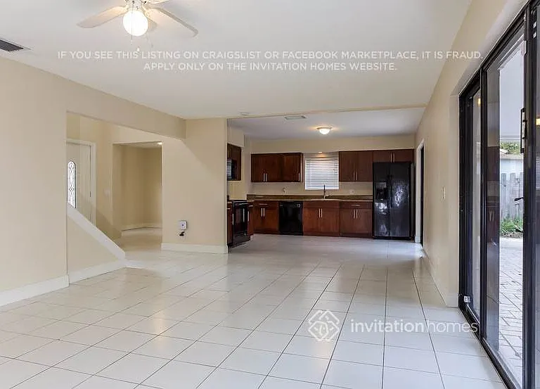 5756 Strawberry Lakes Cir — Photo 9