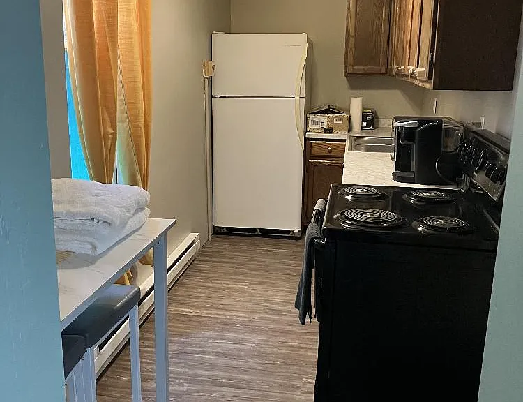 104 Charles St #4 — Photo 8
