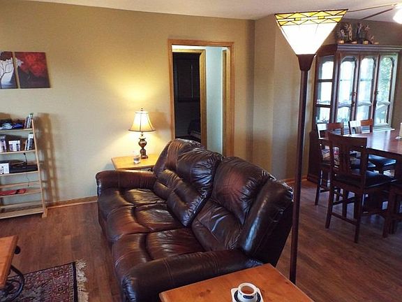 3rd image of 801 Saint Michaels Dr