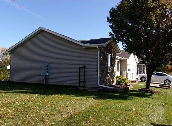 2nd image of 1030 Channel Dr