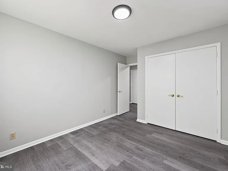 1221 Kater St — Photo 23