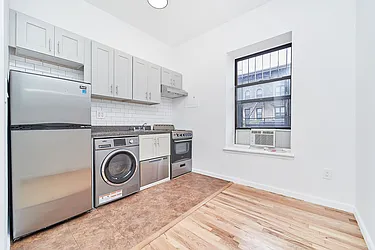 Rented by Living New York