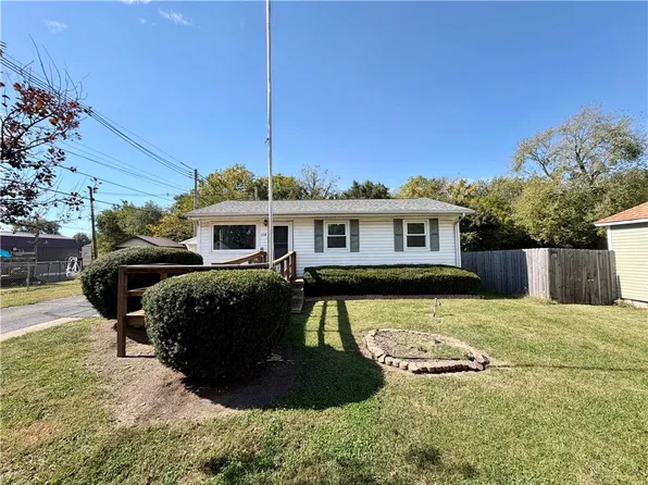 114 Cook St, Westville, IL 61883