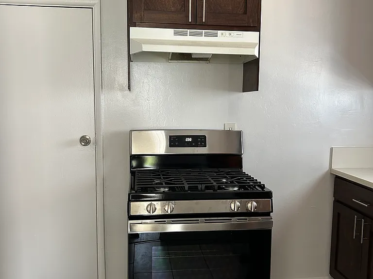 2131 E 119th St #2135 — Photo 12