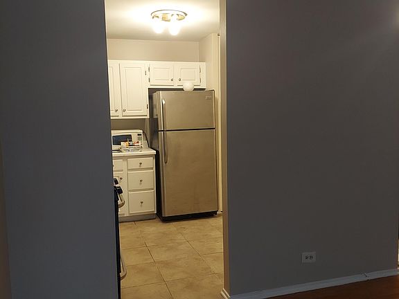 3rd image of 2000 Bayside Dr Unit 207