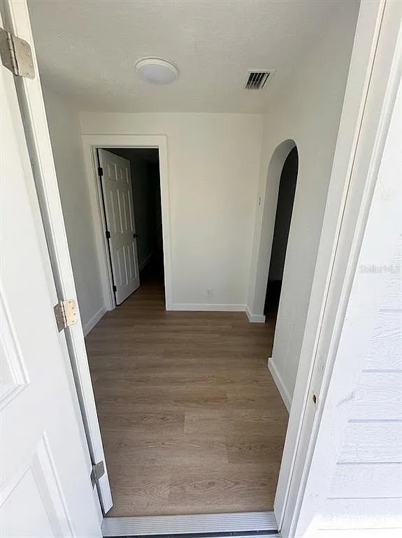 3 bed, 1.0 bath, 1037 sqft, $2,895 — Photo 3