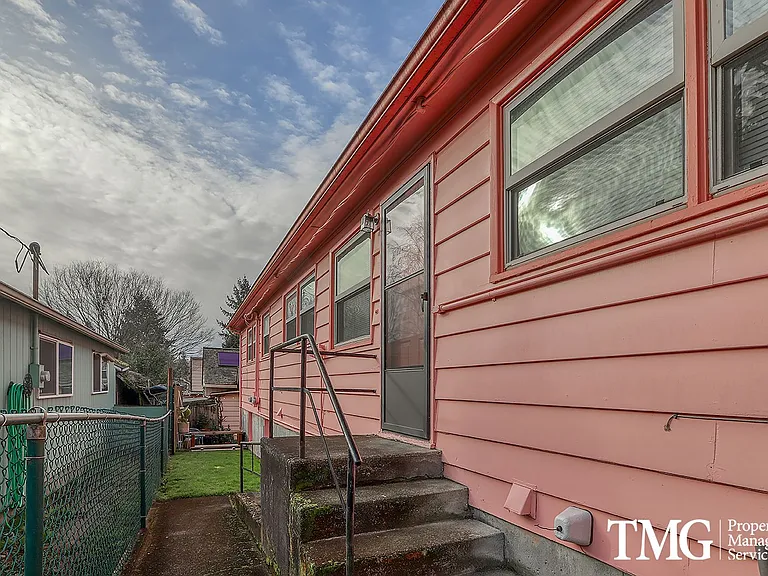 3010 SE 35th Ave — Photo 16