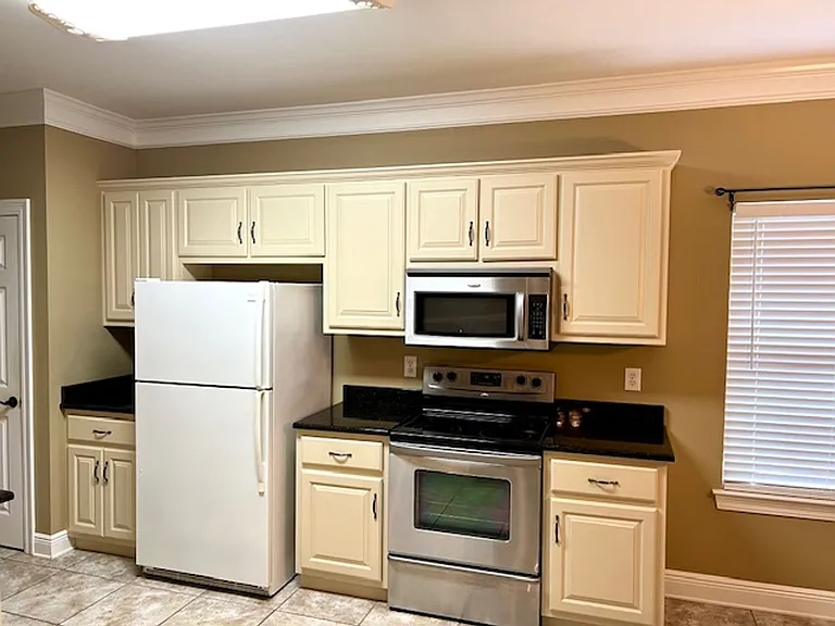 5544 Fairfield Pl — Photo 3