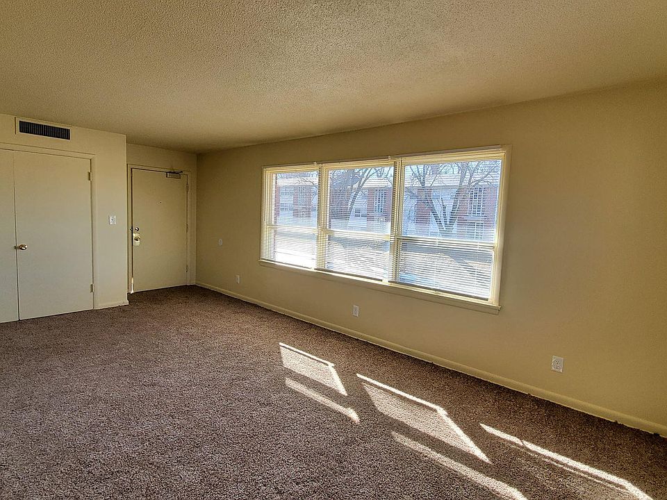 1st image of 1121 N 48th Ave APT 34