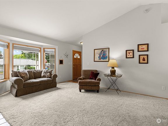 5th image of 19810 105th Street Ct E
