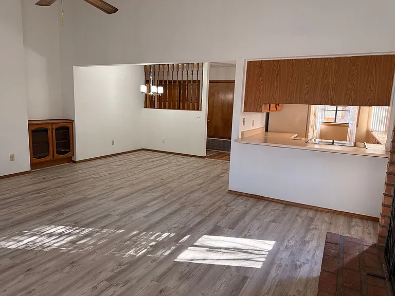 2333 N Plateau Dr — Photo 5