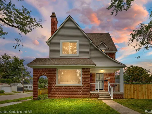 15374 Saint Marys St, Detroit, MI 48227