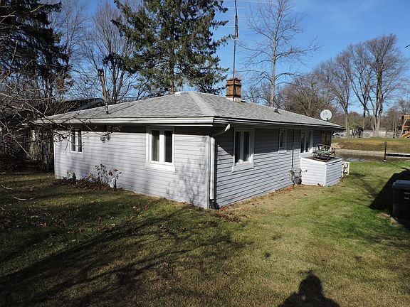 2nd image of 93311 Gravel Lake Dr