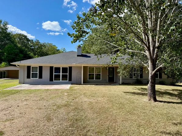 1097 Wolfe Rd, Columbus, MS 39705