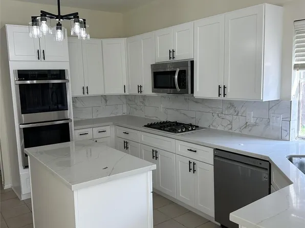 4510 Chestnut Meadow Dr, Sugar Land, TX 77479