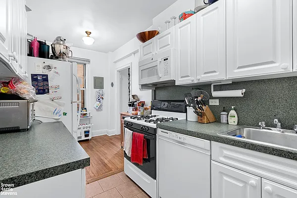 Rented by Brown Harris Stevens | media 16