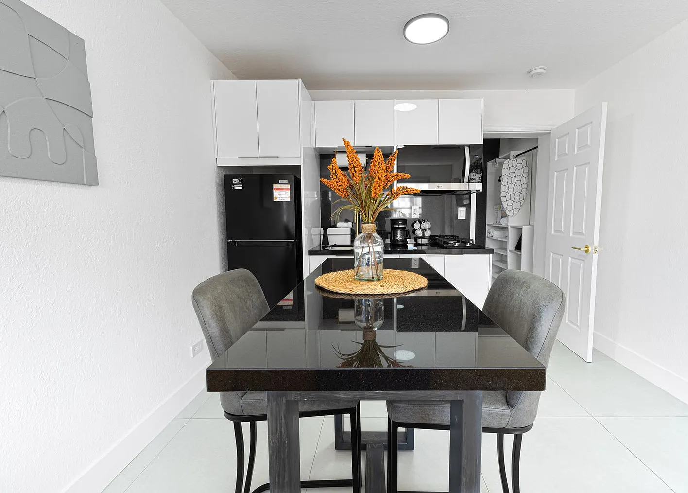 Studio, 1.0 bath, 495 sqft, $2,856 — Photo 4