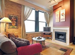 3145 N Lincoln Ave #201, Chicago, IL 60657
